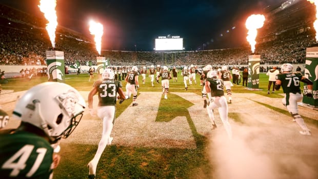 SpartansRunOutFireWKU